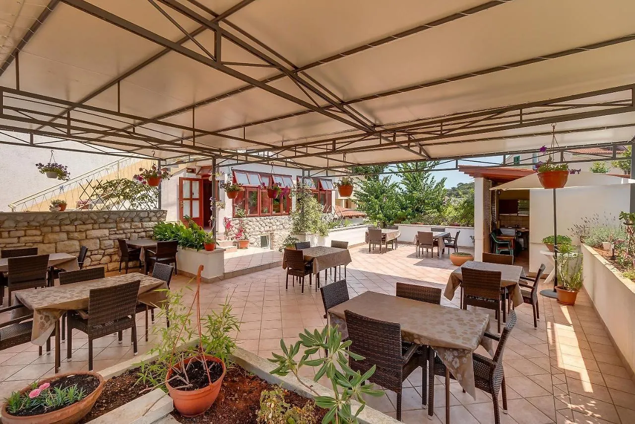 Πανσιόν Double Room Mali Losinj 3445H